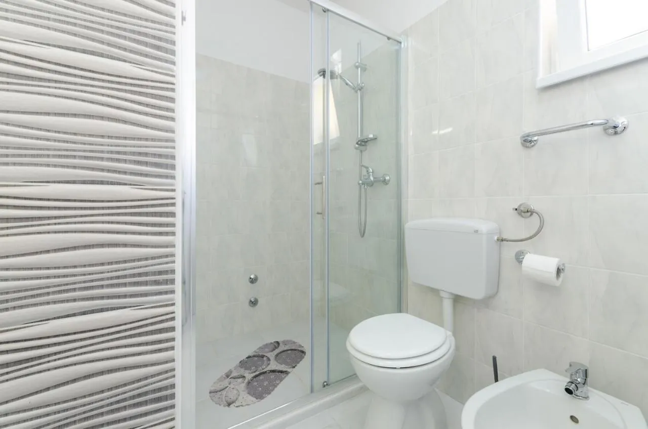 Slavka Apartment Crikvenica